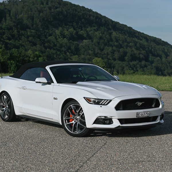 Vermietung-Sportwagen-Ford-Mustang